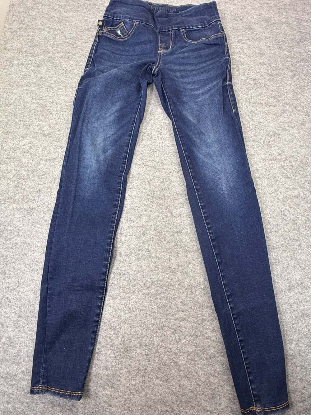 Rock & Republic Fever Pull On Denim Rx Slimming Skinny Jeans Size 2